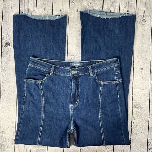 MODCLOTH Blanca Flared Jeans - Picture 1 of 5